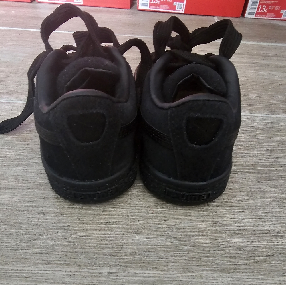 Puma Sneakers